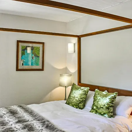 Les Dents De Lanfon Holiday home Bluffy